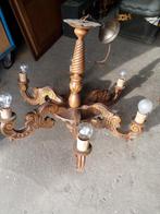 2 houten lusters, Enlèvement