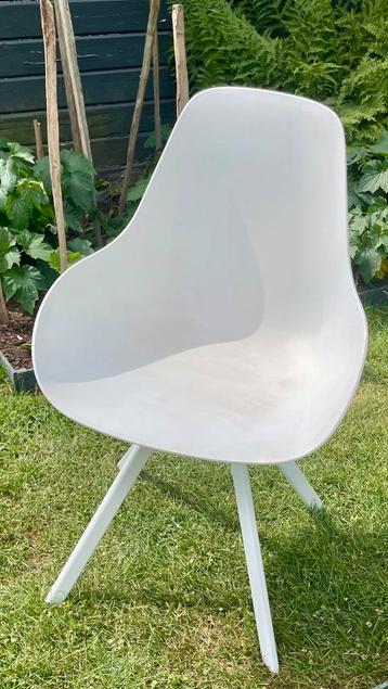 6 tuinstoelen beschikbaar voor biedingen