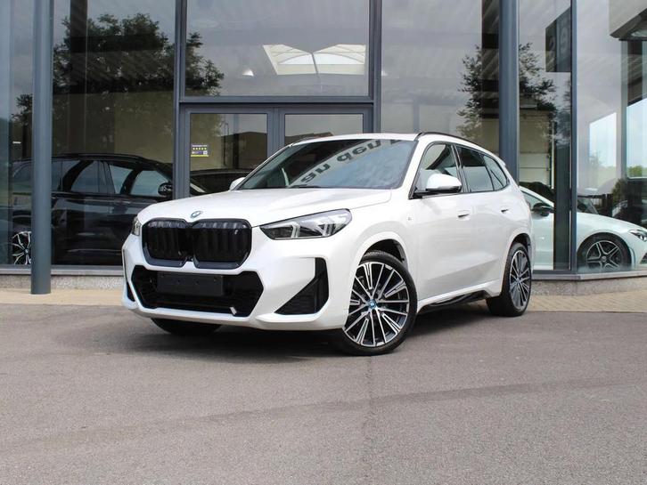 BMW iX1 xDrive30 M Sport / INDIV / PANO / 360 / HUD /FULL+, Auto's, BMW, Bedrijf, Te koop, iX1, ABS, Achteruitrijcamera, Adaptive Cruise Control