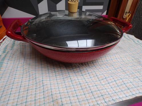 NIEUWE GEËMAILLEERDE GIETIJZEREN BRAADPAN, Huis en Inrichting, Keuken | Potten en Pannen, Zo goed als nieuw, Wok, Gietijzer, Ophalen