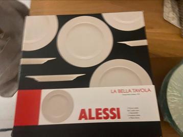 Alessi „La bella tavola” set van 16 borden beschikbaar voor biedingen
