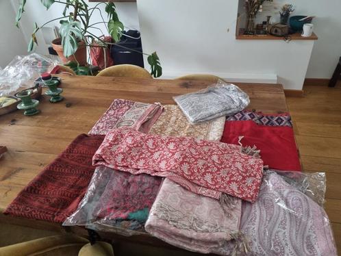 9 foulards indiens, Kleding | Dames, Mutsen, Sjaals en Handschoenen, Nieuw, Sjaal, Ophalen