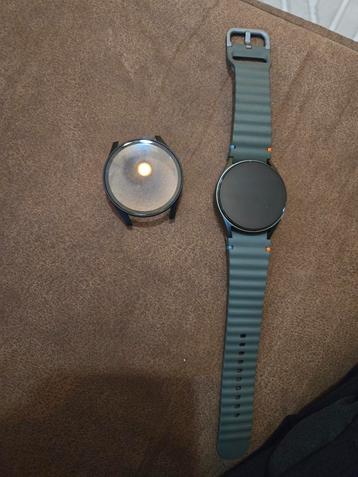 Samsung SmartWatch 42mm beschikbaar voor biedingen