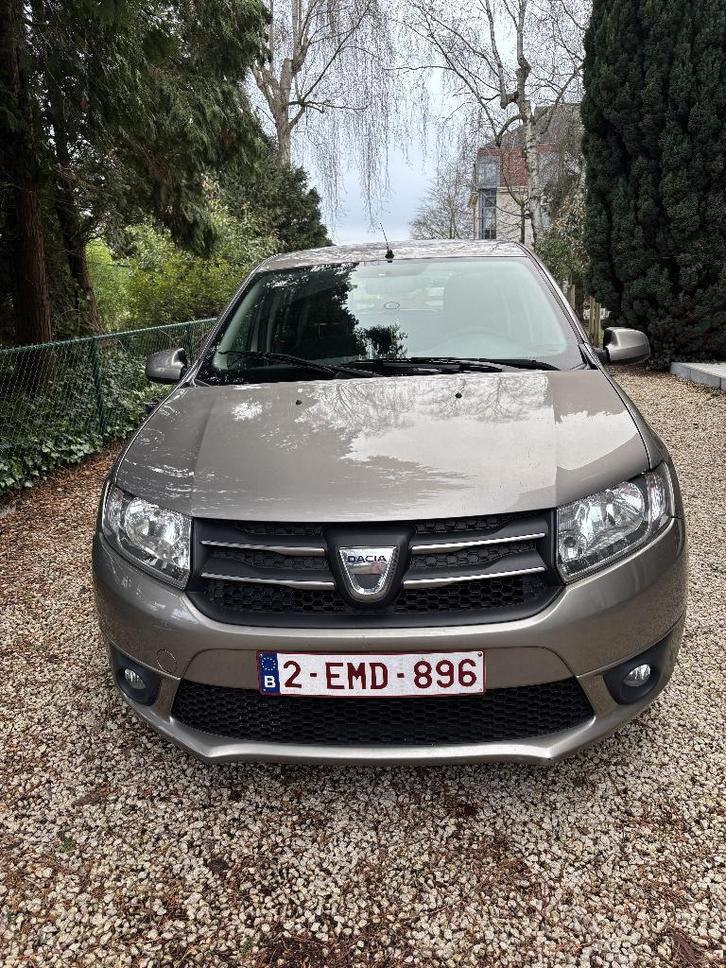 Dacia Sandero 2014, Autos, Dacia, Particulier, Sandero, ABS, Airbags, Air conditionné, Bluetooth, Verrouillage central, Rétroviseurs électriques