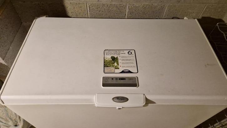 Congélateur bahut Whirlpool, Electroménager, Congélateurs, Utilisé, À Poser, Congélateur, Congélateur, 140 à 160 cm, 60 à 90 cm
