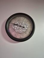 Horloge avec rouages qui tournent., Ophalen, Zo goed als nieuw