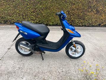 Yamaha booster klasse a in prima staat !! beschikbaar voor biedingen