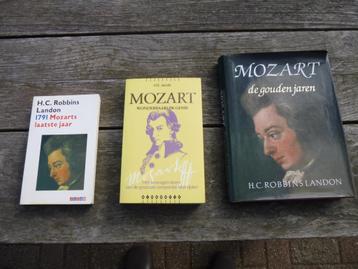 Boeken over Mozart. beschikbaar voor biedingen