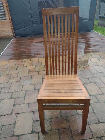 Teaken stoelen nieuwstaat beschikbaar voor biedingen