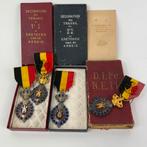 Set van 4 Belgische arbeidsmedailles - met etuis, Postzegels en Munten, Penningen en Medailles, Ophalen of Verzenden