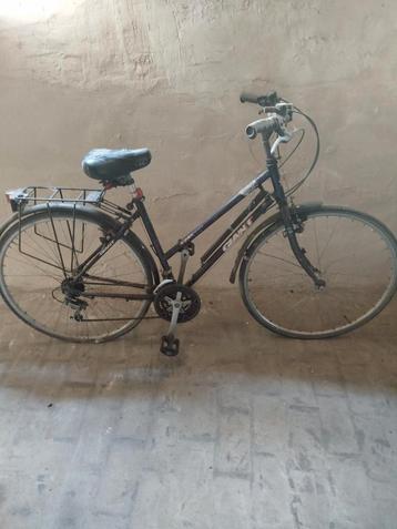 3 fietsen voor opmaak, Enlèvement