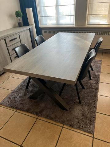 Eettafel of combi voor grote korting! beschikbaar voor biedingen