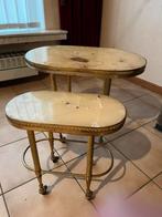 Bijzettafeltjs met marmer, Enlèvement, Utilisé