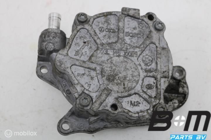 Onderdrukpomp VW Tiguan 5N 2.0 TDI CFGC 03L145100F, Auto-onderdelen, Motor en Toebehoren, Gebruikt