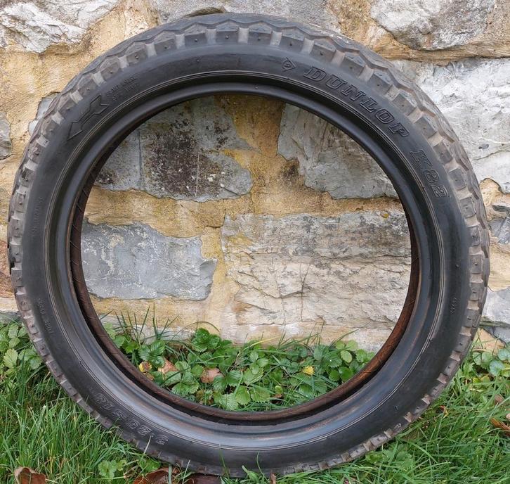 Dunlop K82 achterband voor motorfietsen — 3.25 S/18, Motoren, Onderdelen | Oldtimers, Gebruikt, Ophalen of Verzenden