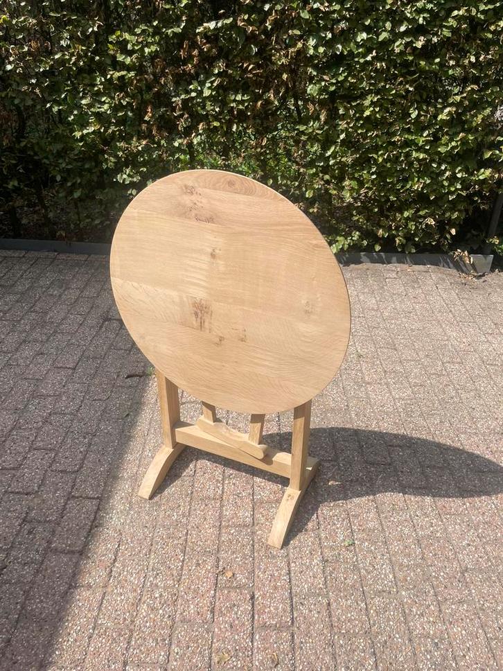 Handgemaakte massieve wijntafel, Antiek en Kunst, Antiek | Meubels | Tafels, Ophalen