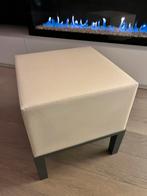 2 quinze en Milan poefs, Ophalen