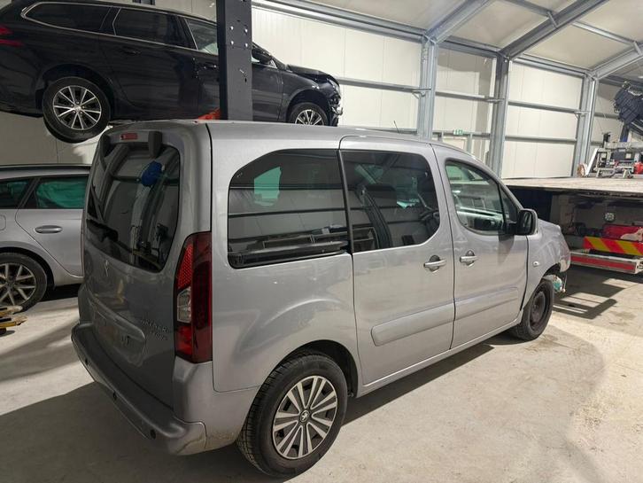 Peugeot Partner Tepee 2017 pour export, Auto's, Peugeot, Bedrijf, Te koop, Partner Tepee, Benzine, Euro 6, Monovolume, 5 deurs