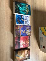 De complete Elfenserie van Bernhard Hennen, Boeken, Science fiction, Ophalen, Gelezen