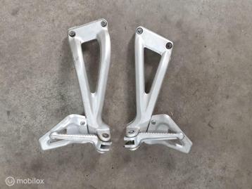 Voetsteun steunen duosteunen steps duo steps Monster S2r S4r beschikbaar voor biedingen