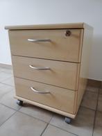 Nachtkastje op wielen, Ophalen, 55 tot 70 cm, Zo goed als nieuw, 45 tot 65 cm