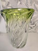 Vase val st lambert, Enlèvement