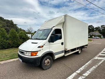 Iveco daily 2.8 meubelbak laadlift gekeurd v verkoop beschikbaar voor biedingen