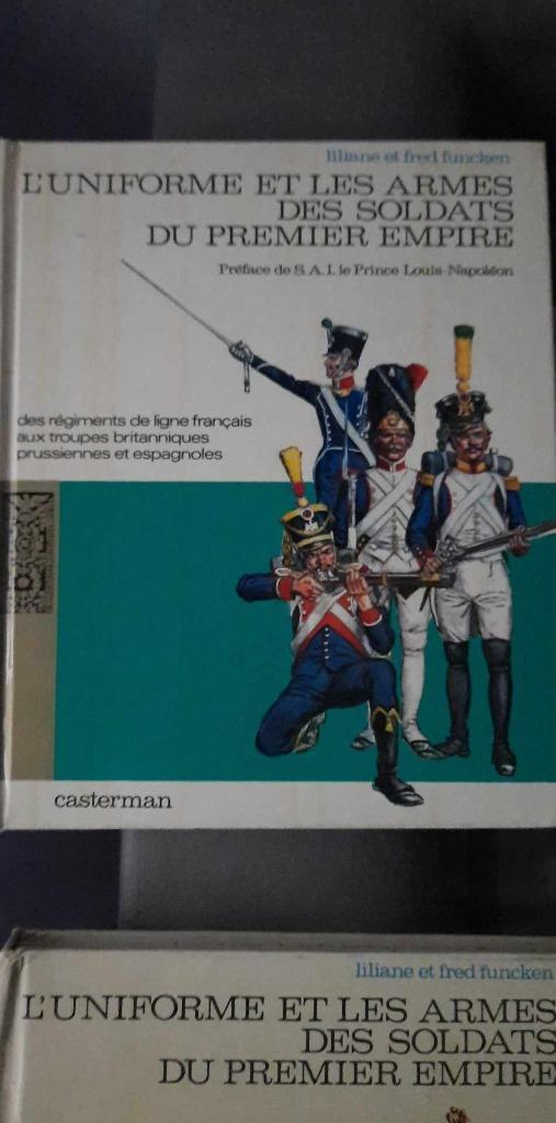 les uniforme dus premiere Empire  I  II, Hobby en Vrije tijd, Wargaming, Zo goed als nieuw, Historisch, Boek of Catalogus, Ophalen of Verzenden