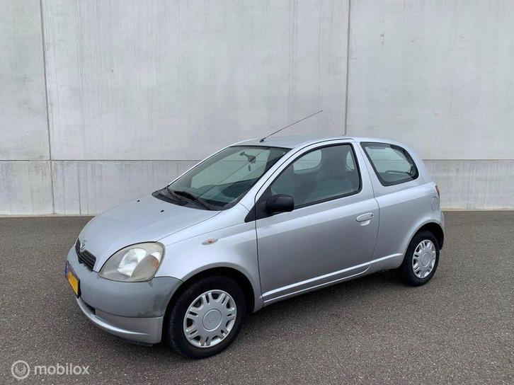 Toyota Yaris 1.0 16V VVT-i 3-Deurs, Auto's, Toyota, Te koop, Yaris, Metaalkleur, Benzine, Euro 2, Stadsauto, 3 deurs, Handgeschakeld