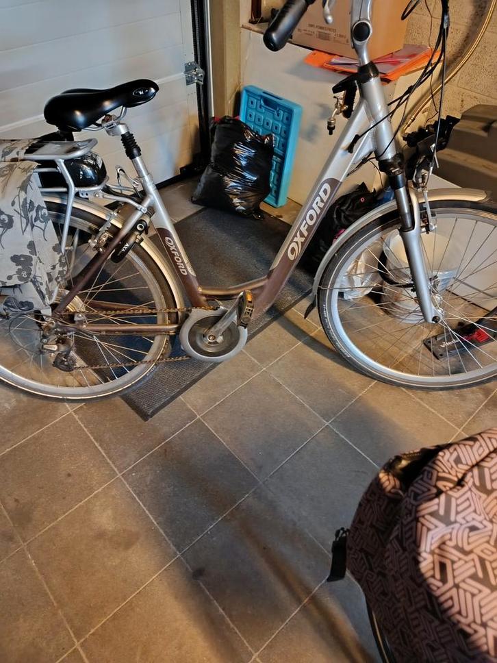 Oxford elektrische damesfiets, Fietsen en Brommers, Elektrische fietsen, Zo goed als nieuw, Ophalen