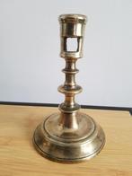 Gotische kandelaar uit de 15e eeuw, Ophalen of Verzenden, Koper of Brons
