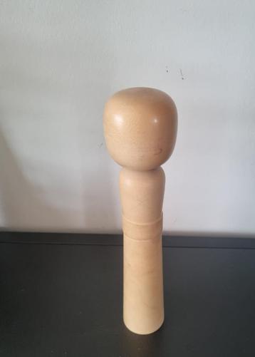Nambu Kina-Kina kokeshi van Susumago Jitutaro (1908-1984) beschikbaar voor biedingen