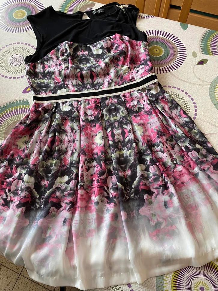 Vrijetijdsjurk in Los Angeles - Maat L, Kleding | Dames, Jurken, Ophalen of Verzenden