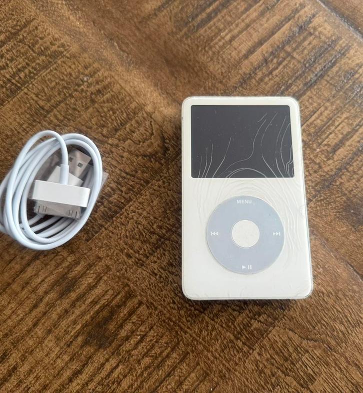 iPod classic 30 gb witte generatie 5.5, Audio, Tv en Foto, Mp3-spelers | Apple iPod, Gebruikt, Classic, 20 tot 40 GB, Overige kleuren