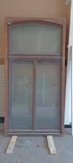 Houten raam, gesloten. Enkel glas. Goede conditie, Doe-het-zelf en Bouw, Ophalen, Gevelraam of Ruit, Gebruikt, 160 cm of meer