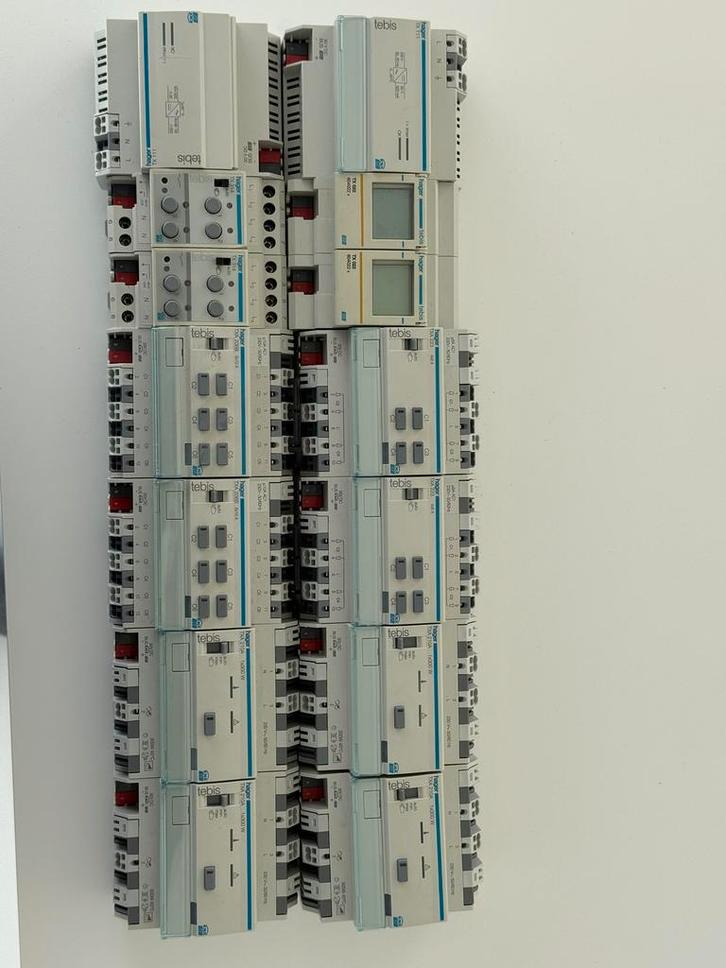 Hager Tebis - Domotica, Doe-het-zelf en Bouw, Elektriciteit en Kabels, Gebruikt, Ophalen of Verzenden