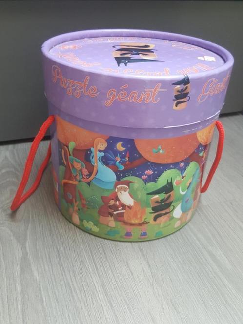 Gigantische puzzel „De verhalen”, Kinderen en Baby's, Speelgoed | Kinderpuzzels, Gebruikt, 4 tot 6 jaar, 10 tot 50 stukjes, Ophalen of Verzenden