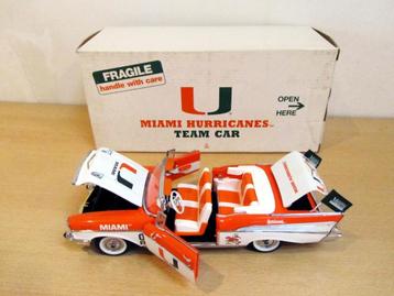 MIAMI HURRICANES 1957 Chevy Bel Air Team Car Danbury Mint  beschikbaar voor biedingen