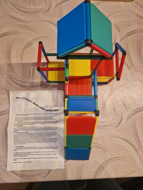 Grote Quadro speeltuin met glijbaan, Kinderen en Baby's, Speelgoed | Buiten | Speeltoestellen, Zo goed als nieuw, Glijbaan, Ophalen