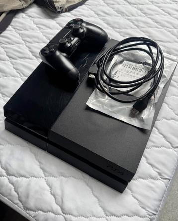 Ps4 fat en parfait etat beschikbaar voor biedingen