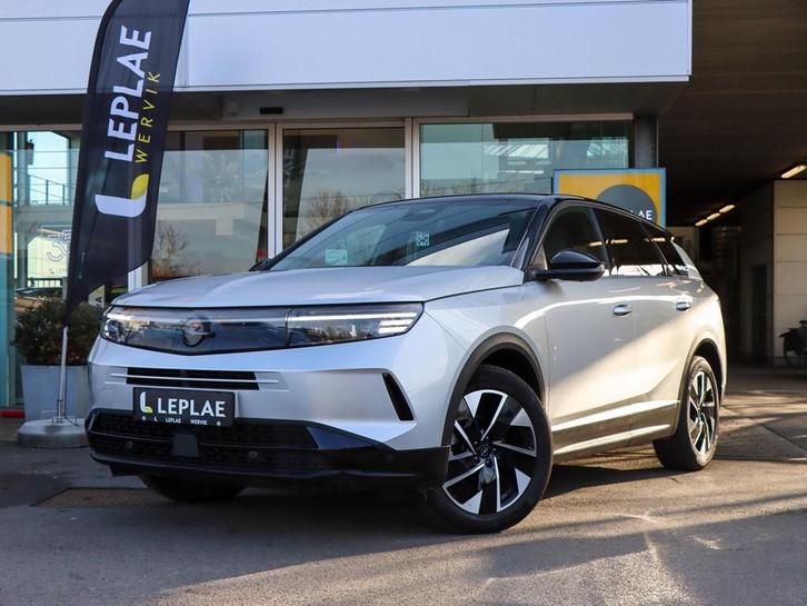Opel Grandland NEW MODEL GS|NAVI|CAMERA|DEMO, Auto's, Opel, Grandland X, ABS, Airbags, Airconditioning, Bluetooth, Boordcomputer