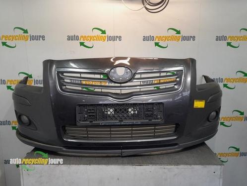 Voorbumper van een Toyota Avensis, Auto-onderdelen, Carrosserie, Bumper, Toyota, Gebruikt, 3 maanden garantie