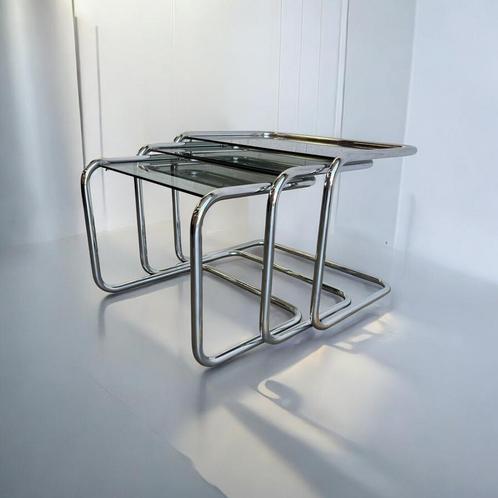 Set van 3 vintage chromen nesting tables / bijzettafels, Huis en Inrichting, Tafels | Sidetables, Glas, Ophalen of Verzenden