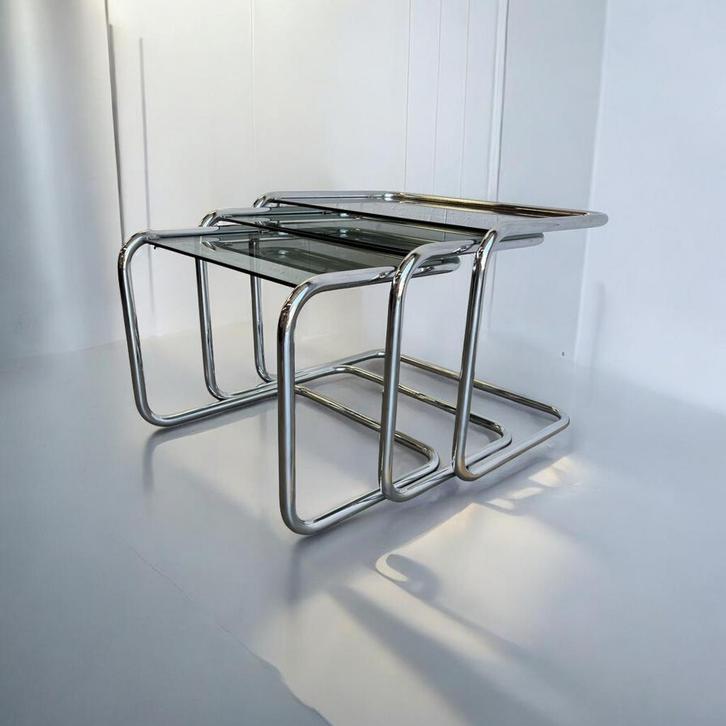 Set van 3 vintage chromen nesting tables / bijzettafels, Huis en Inrichting, Tafels | Sidetables, Glas, Ophalen of Verzenden