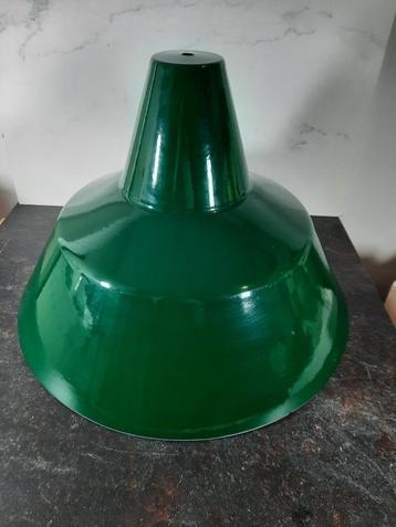 Groen/wit emaille lampkap beschikbaar voor biedingen
