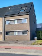 Moderne half-open woning, Immo