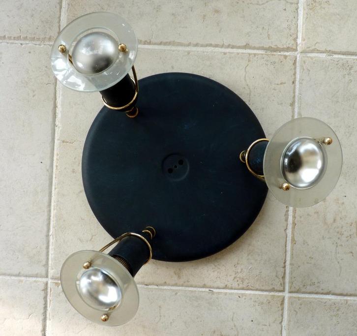 ronde armatuur plafond opbouw met 3 verstelbare spots, Huis en Inrichting, Lampen | Spots, Gebruikt, Plafondspot of Wandspot, Metaal of Aluminium