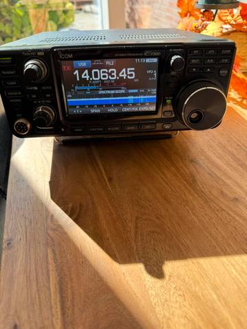 Icom 7300 compleet in doos beschikbaar voor biedingen