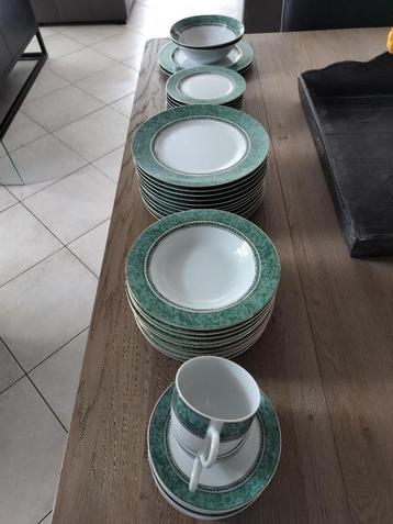 Services en ligne pour la porcelaine fine, Service complet, Enlèvement, Utilisé, Autres styles