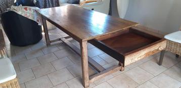 table de salle à manger (table de ferme) en chêne beschikbaar voor biedingen